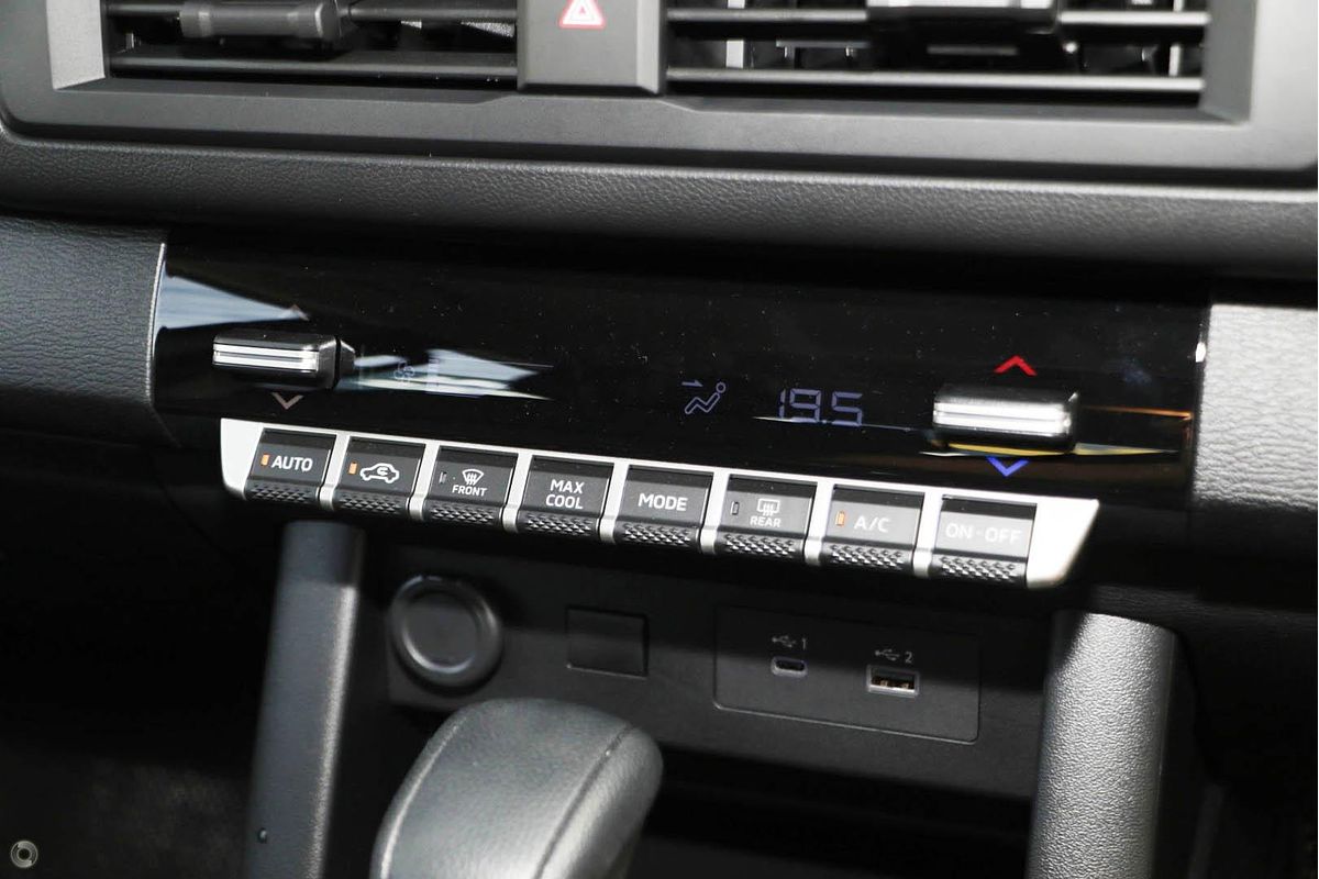 2024 Mitsubishi Triton GLX MV 4X4