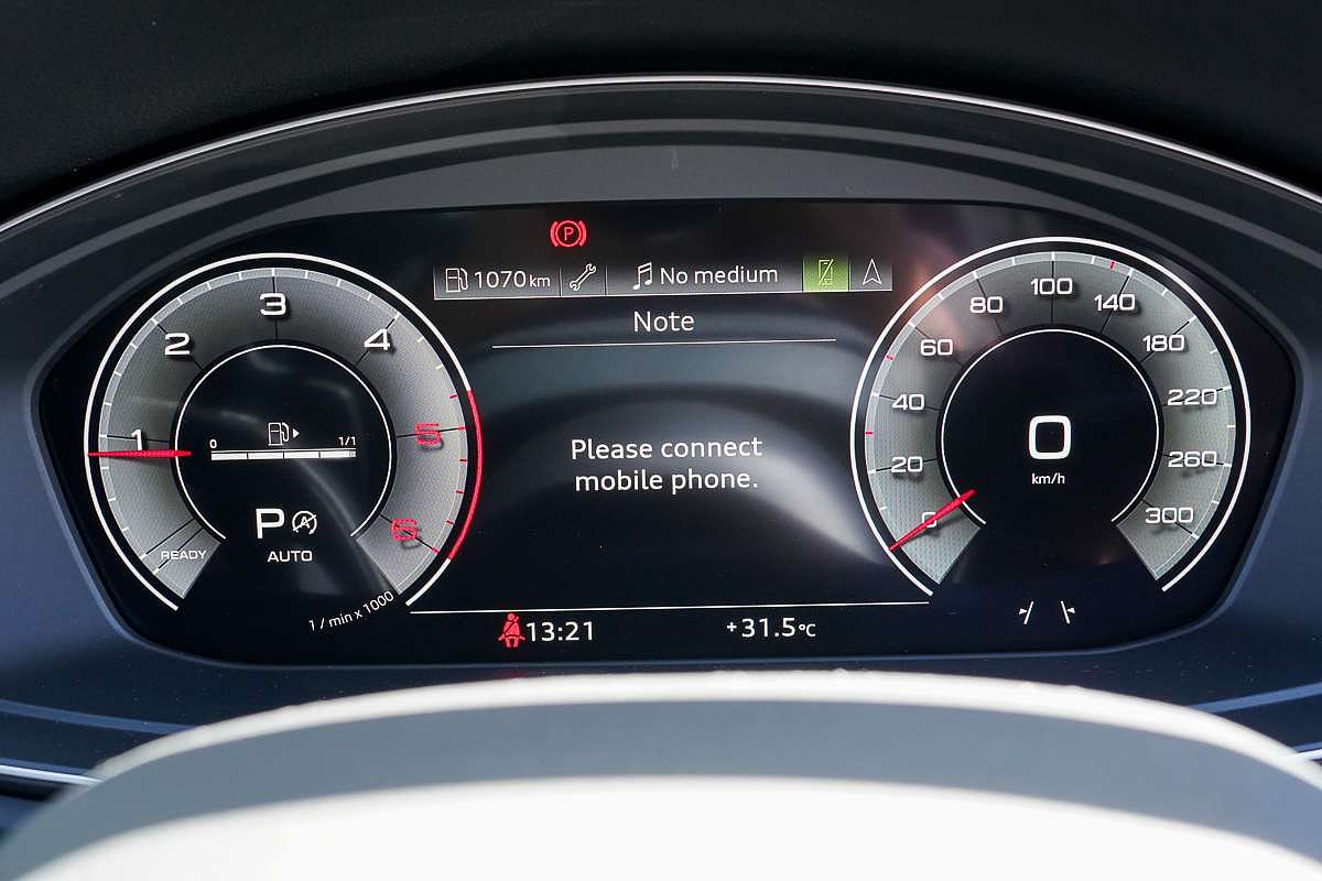 2024 Audi Q5 40 TDI S line FY