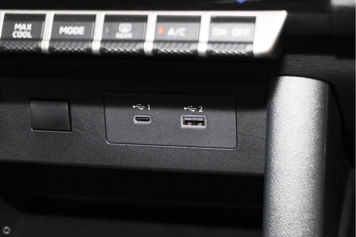 2024 Mitsubishi Triton GLX MV 4X4