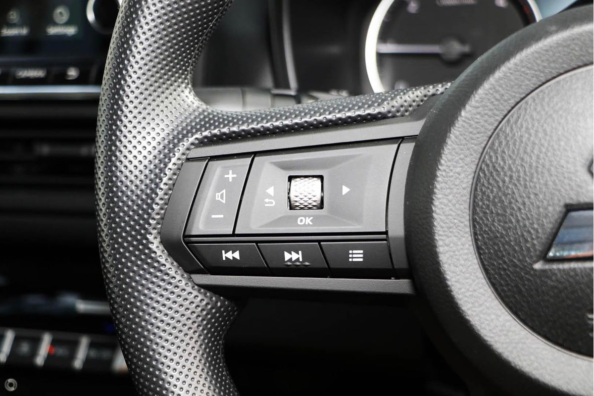 2024 Mitsubishi Triton GLX MV 4X4