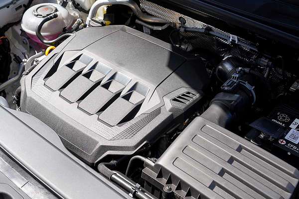 2025 Audi Q3 40 TFSI S line F3