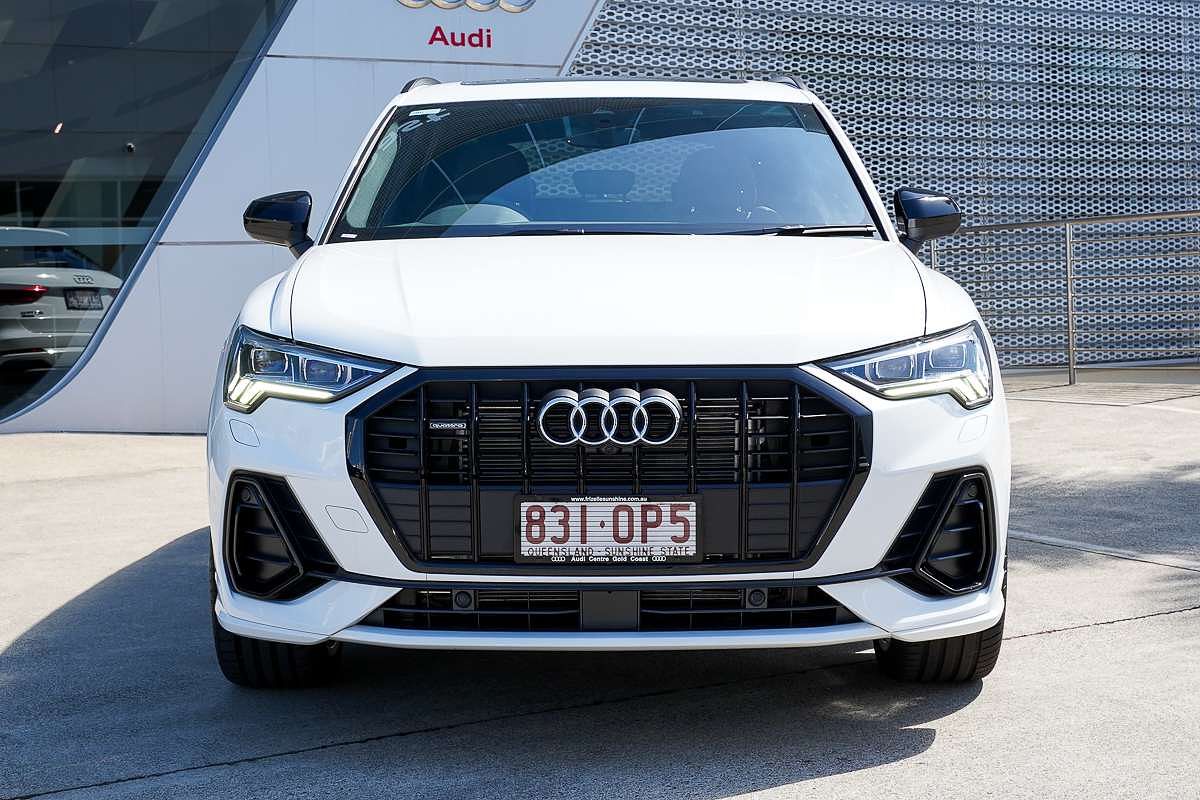 2025 Audi Q3 40 TFSI S line F3