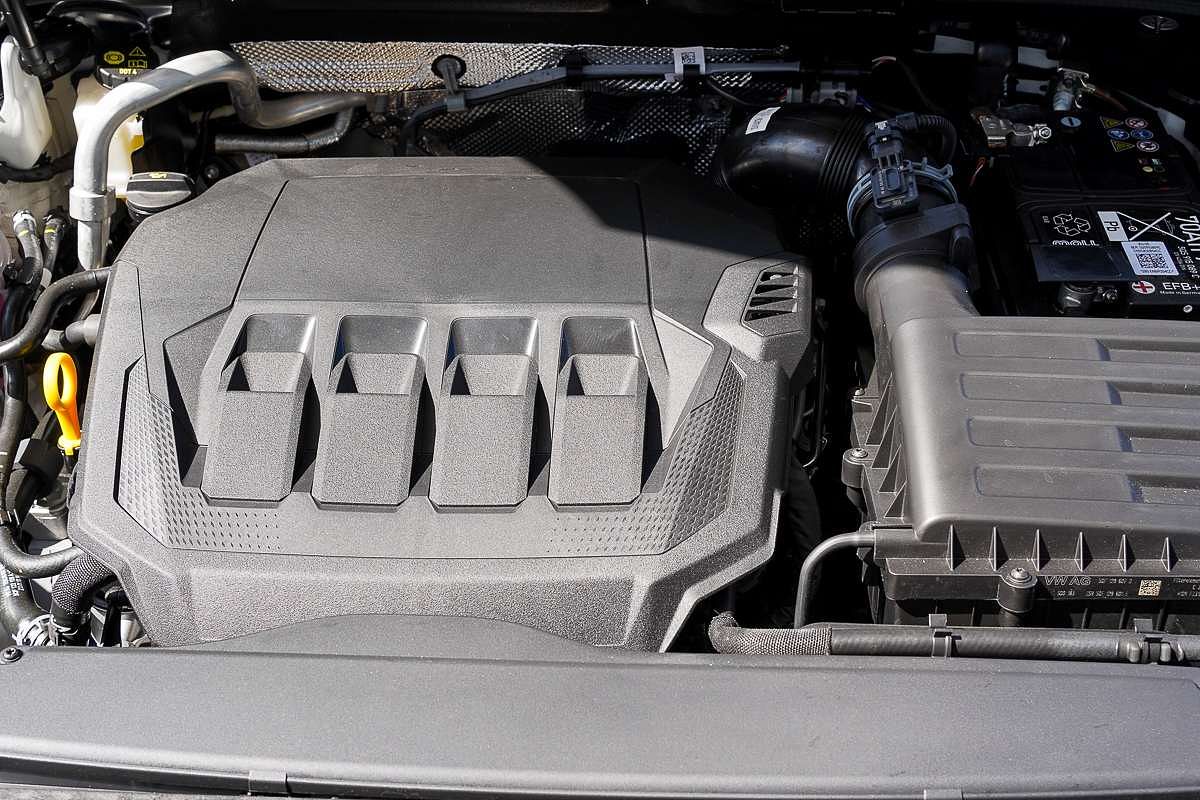 2025 Audi Q3 40 TFSI S line F3