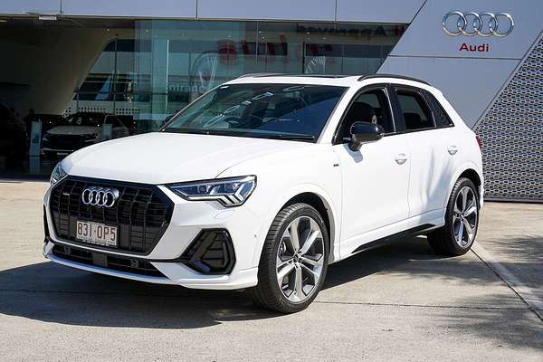 2025 Audi Q3 40 TFSI S line F3