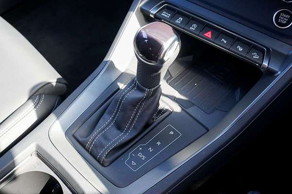 2025 Audi Q3 40 TFSI S line F3