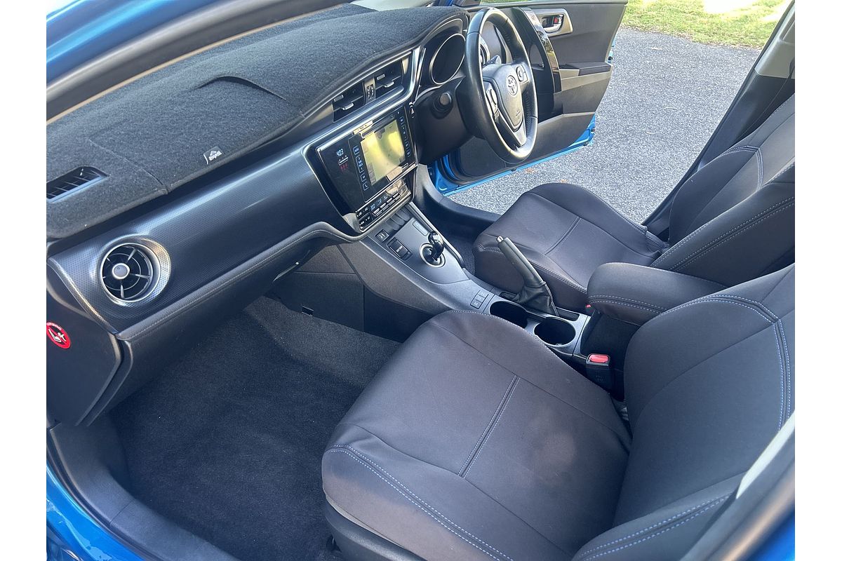 2018 Toyota Corolla Hybrid ZWE186R