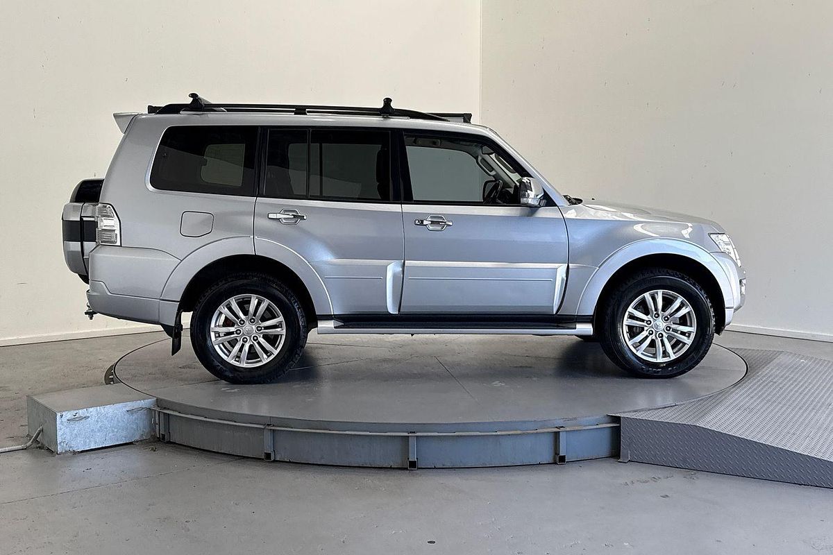 2017 Mitsubishi Pajero GLS NX