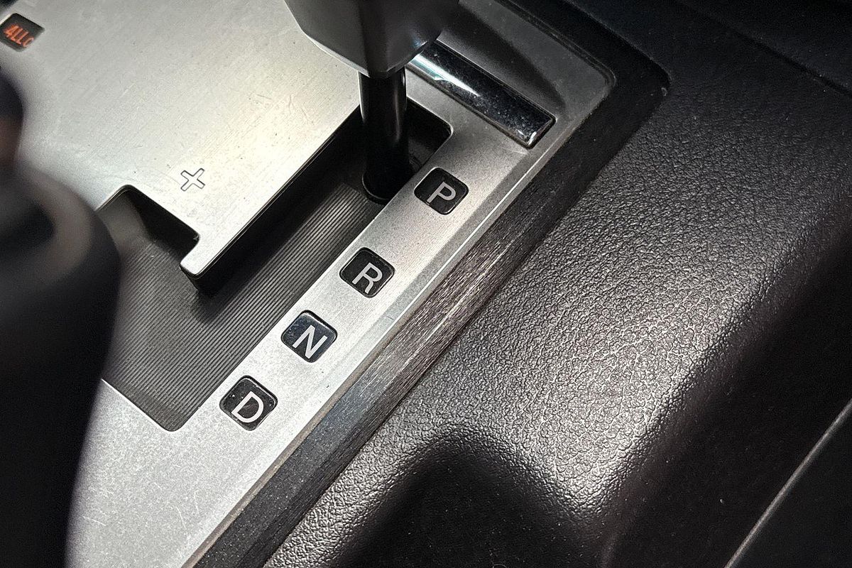 2017 Mitsubishi Pajero GLS NX