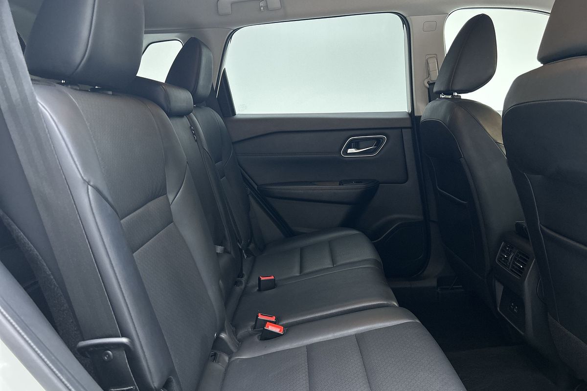 2023 Nissan X-TRAIL ST-L T33