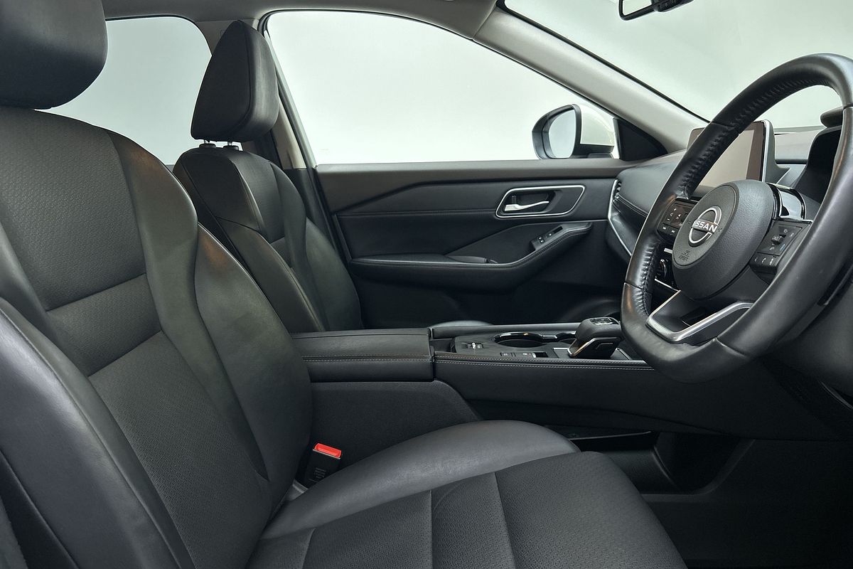 2023 Nissan X-TRAIL ST-L T33