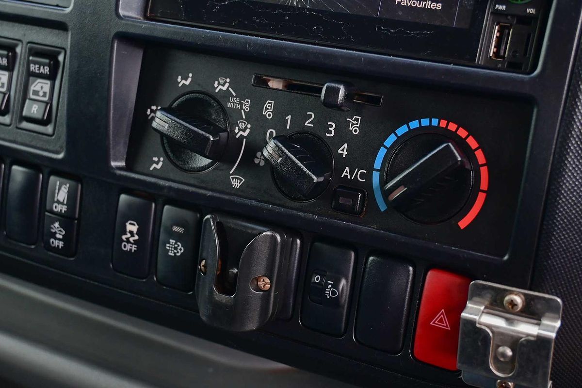 2020 Hino 300 Series 616