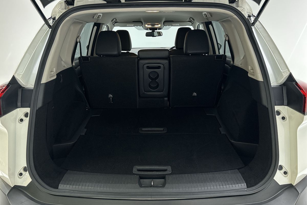 2023 Nissan X-TRAIL ST-L T33