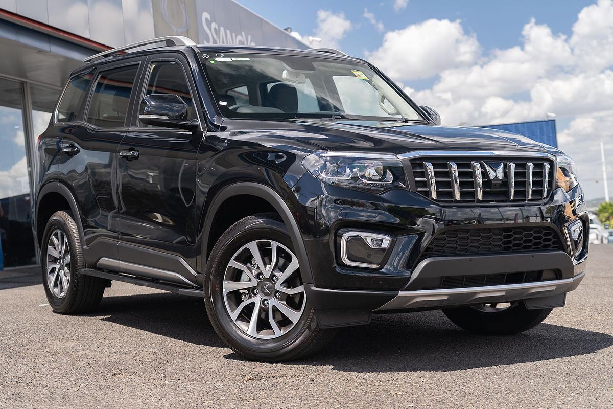 2025 Mahindra Scorpio Z8L