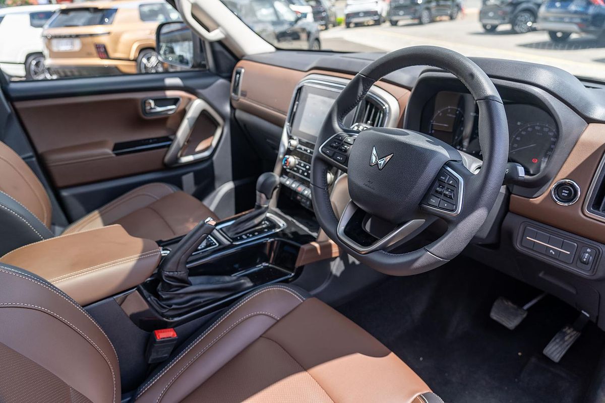 2025 Mahindra Scorpio Z8L