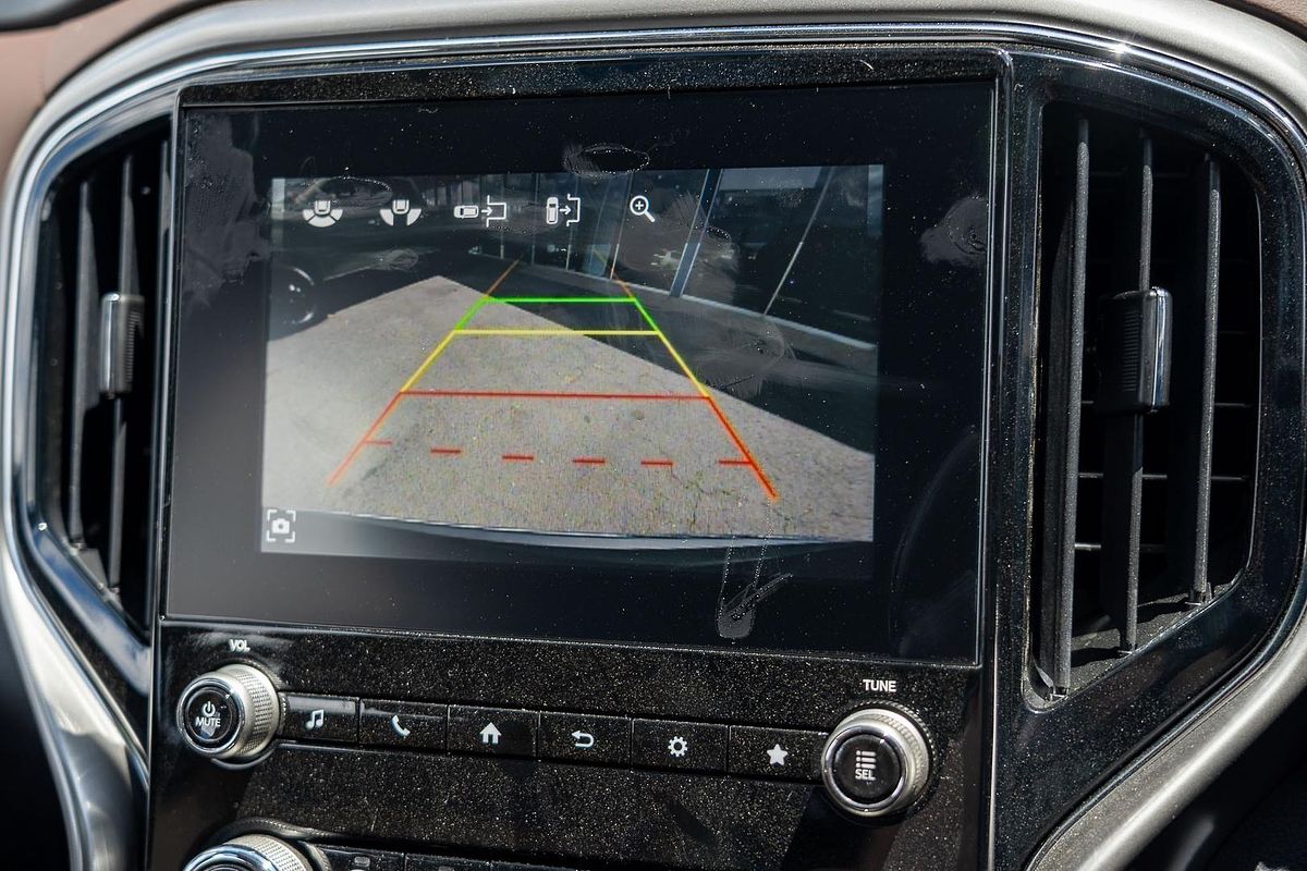 2025 Mahindra Scorpio Z8L