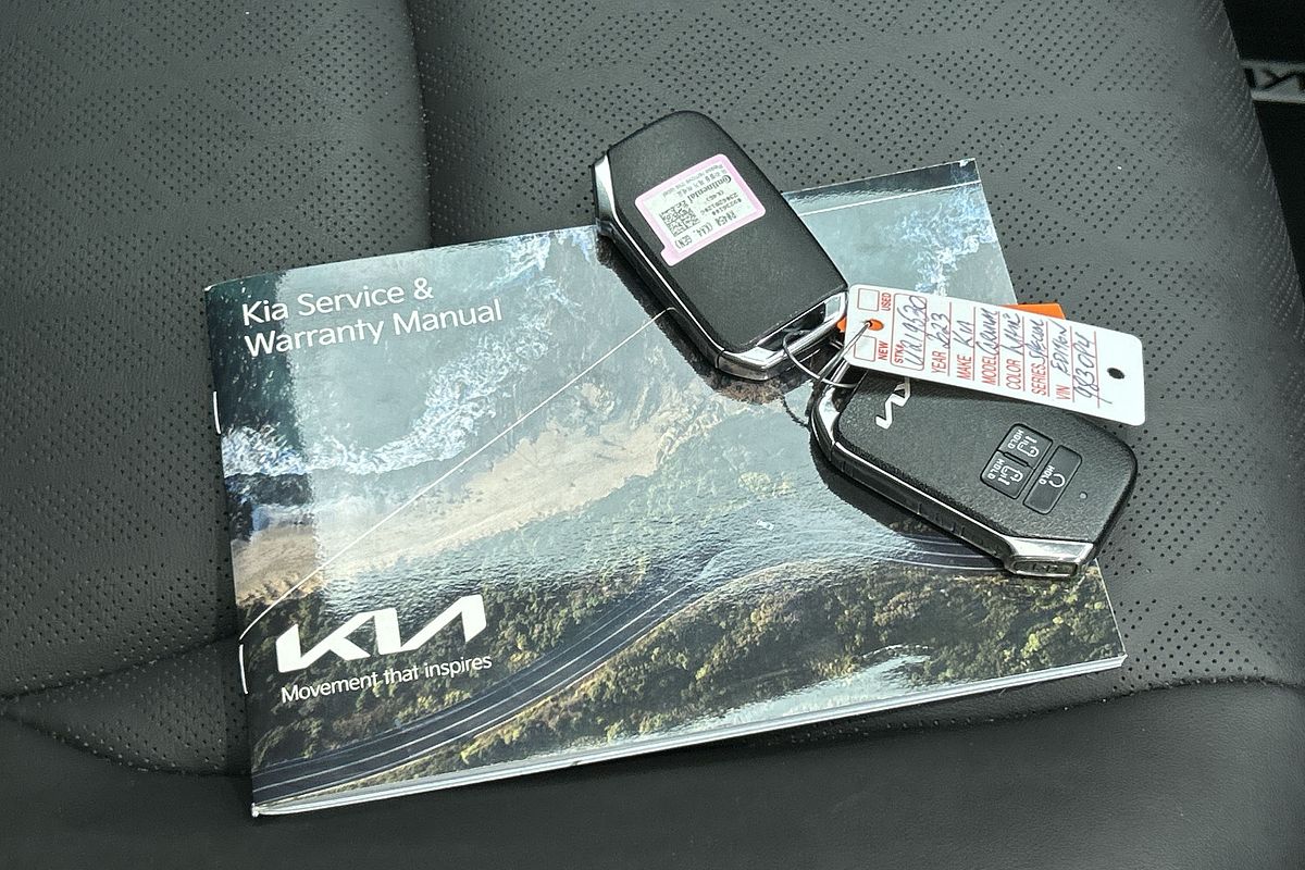 2023 Kia Carnival Special Edition KA4