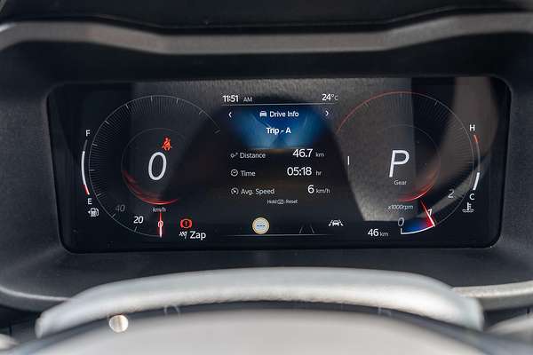 2025 Mahindra XUV3XO AX7L