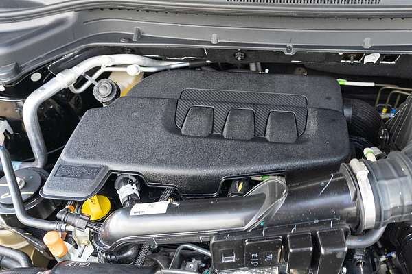 2025 Mahindra XUV3XO AX7L