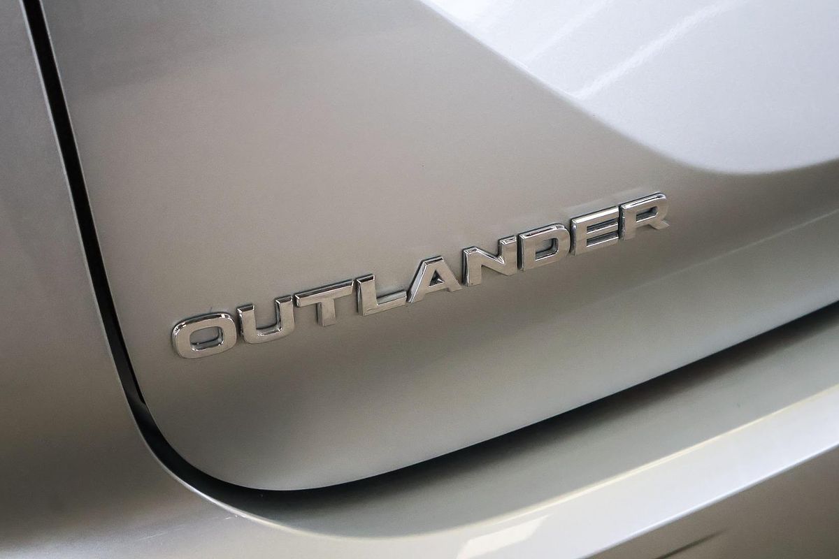 2023 Mitsubishi Outlander Aspire ZM