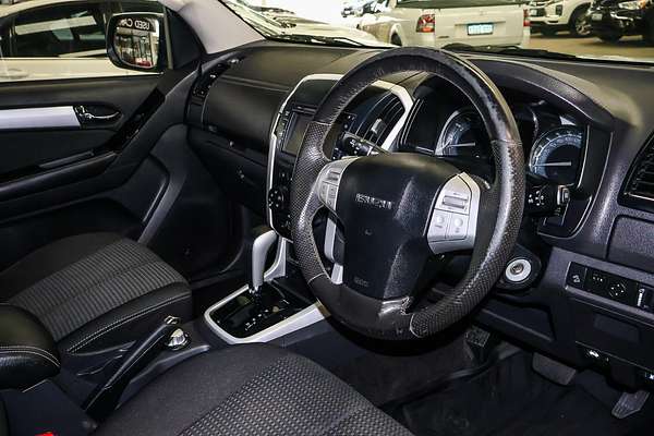 2017 Isuzu MU-X LS-M