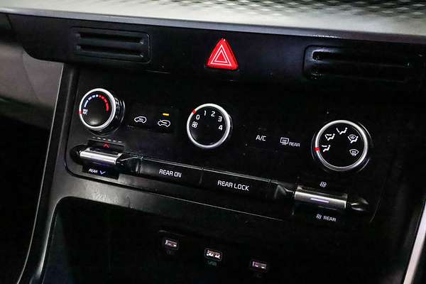 2022 Kia Carnival S KA4