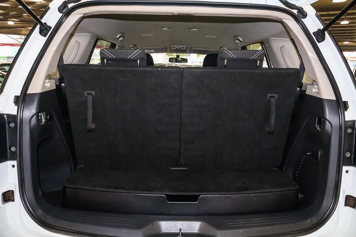 2017 Isuzu MU-X LS-M