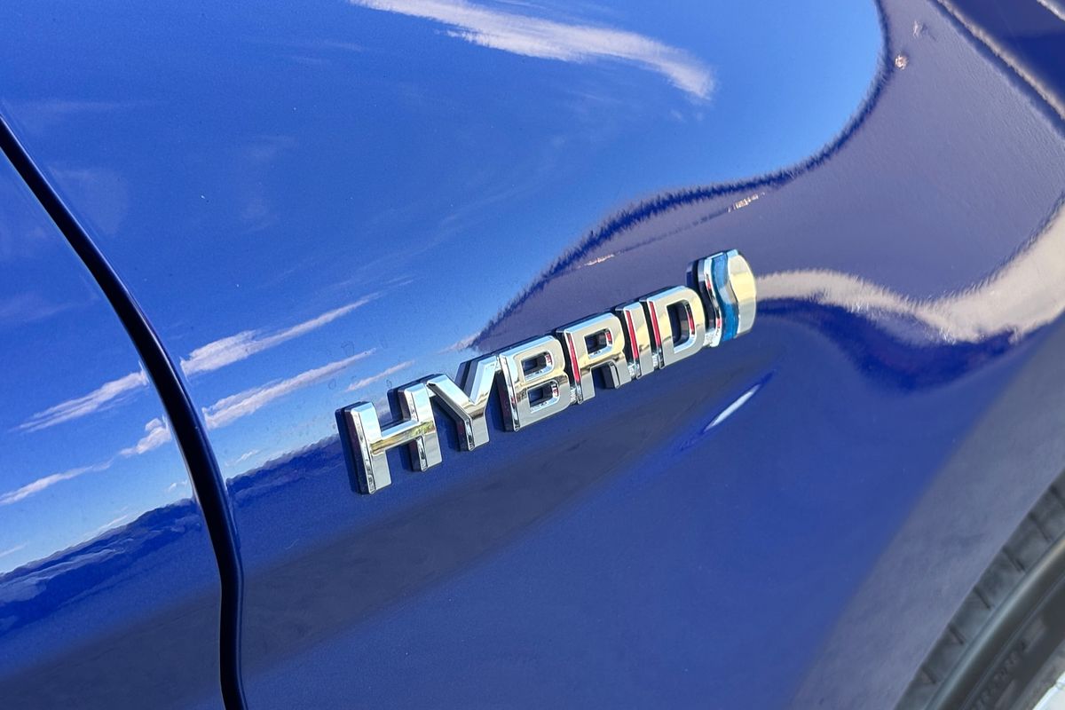 2024 Toyota Camry Ascent AXVH70R