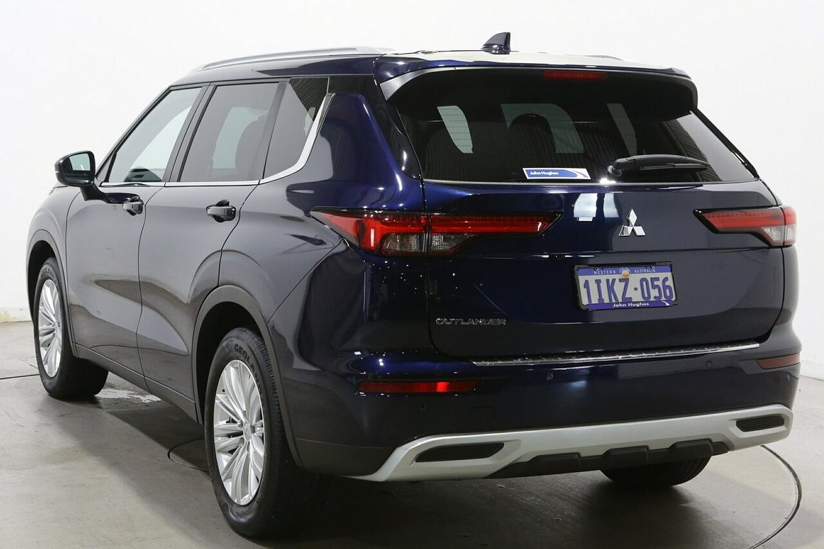 2022 Mitsubishi Outlander LS ZM
