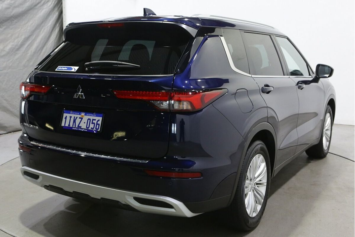 2022 Mitsubishi Outlander LS ZM