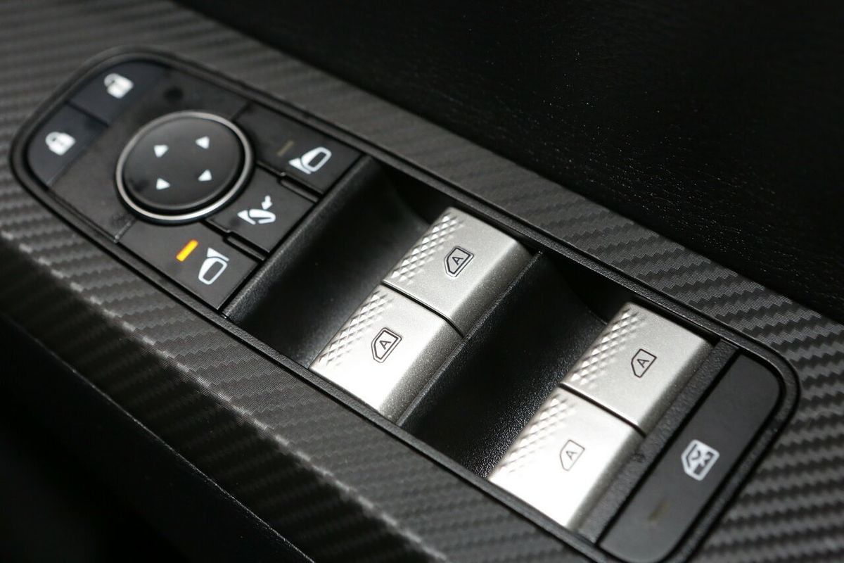 2022 Mitsubishi Outlander LS ZM