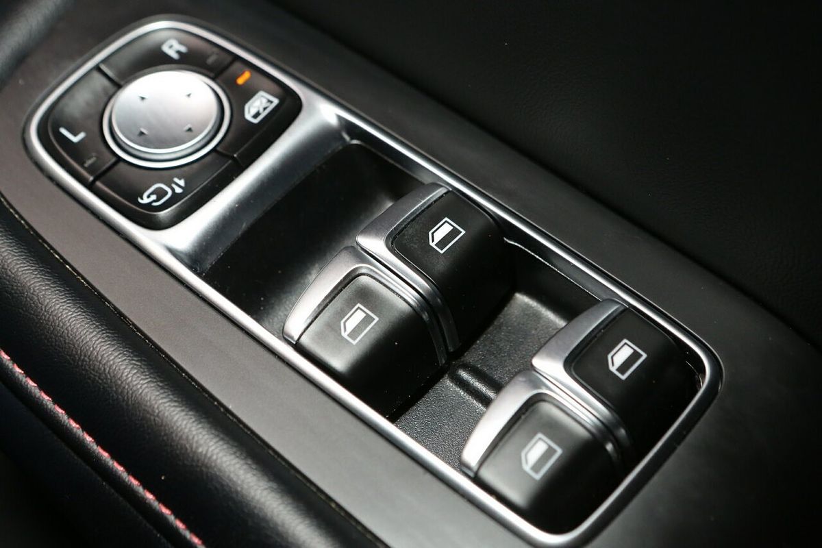 2024 MG HS Vibe SAS23