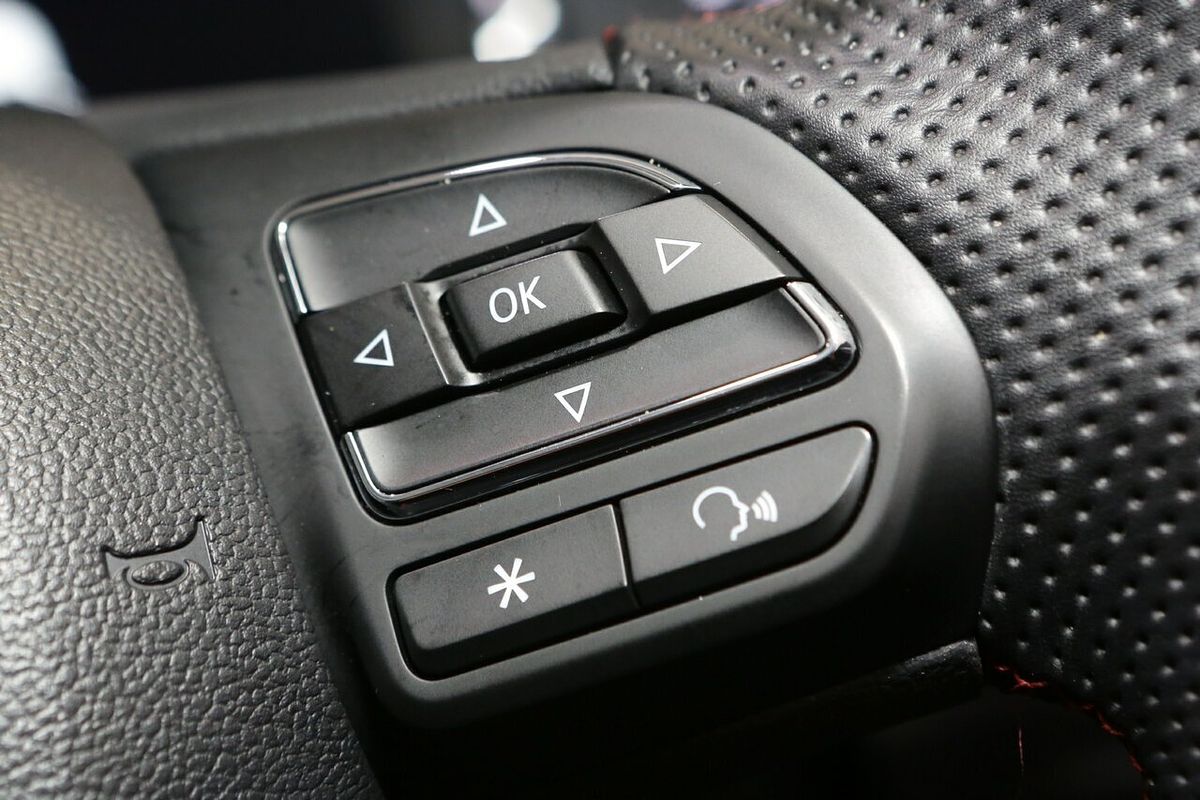 2024 MG HS Vibe SAS23