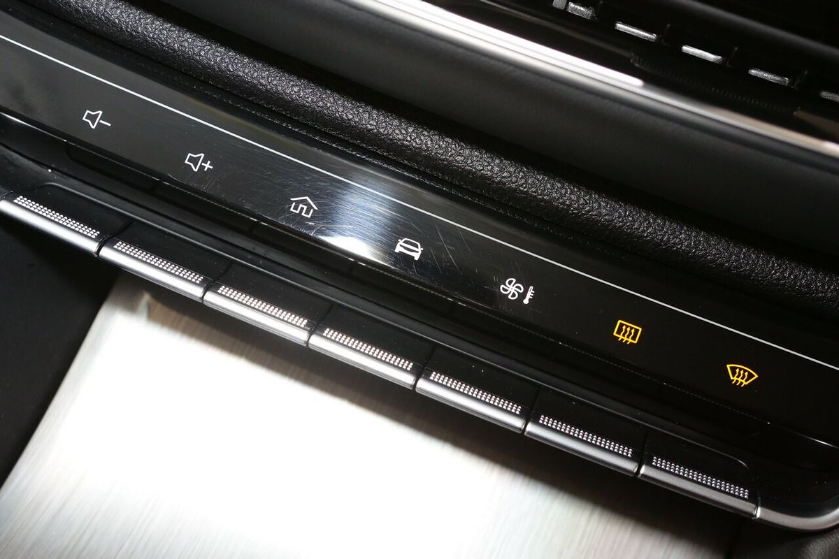 2024 MG HS Vibe SAS23