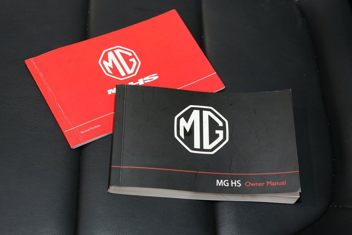 2024 MG HS Vibe SAS23