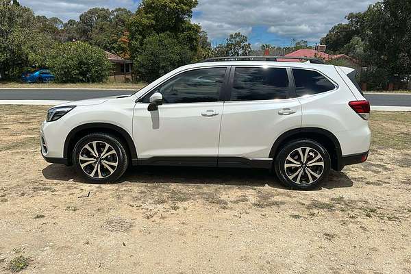 2021 Subaru Forester 2.5i Premium S5