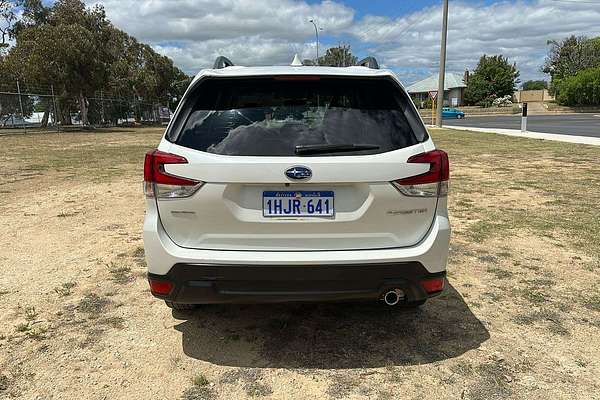 2021 Subaru Forester 2.5i Premium S5