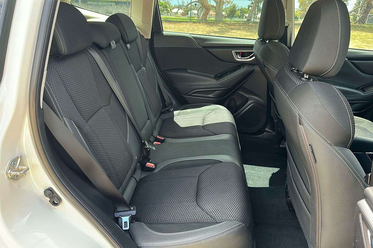 2021 Subaru Forester 2.5i Premium S5