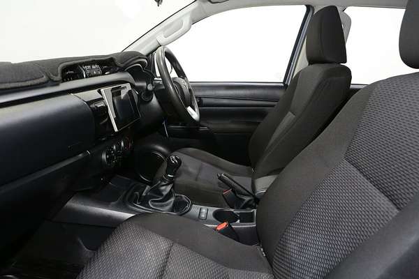 2017 Toyota Hilux Workmate TGN121R Rear Wheel Drive