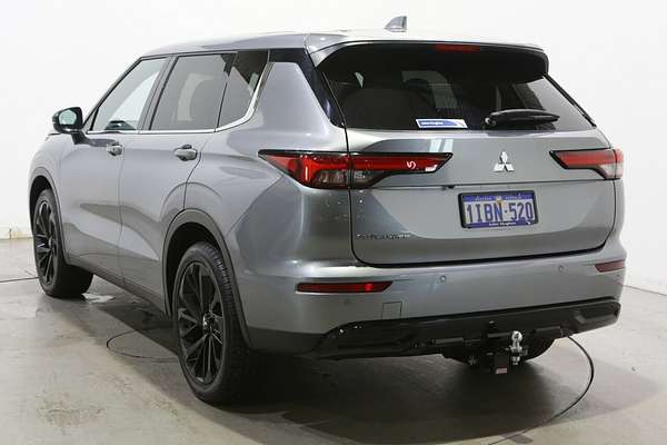 2023 Mitsubishi Outlander Black Edition ZM