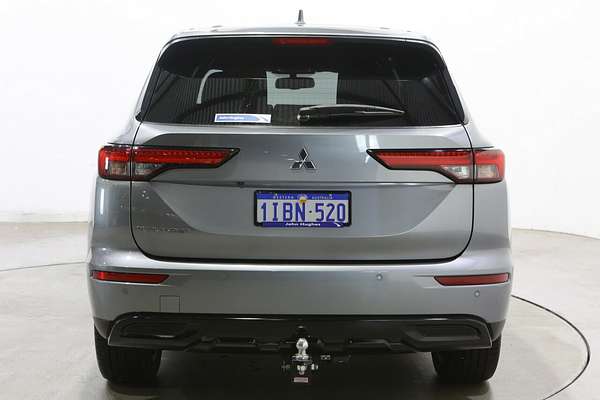 2023 Mitsubishi Outlander Black Edition ZM