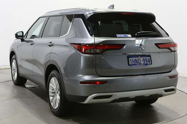 2022 Mitsubishi Outlander LS ZM