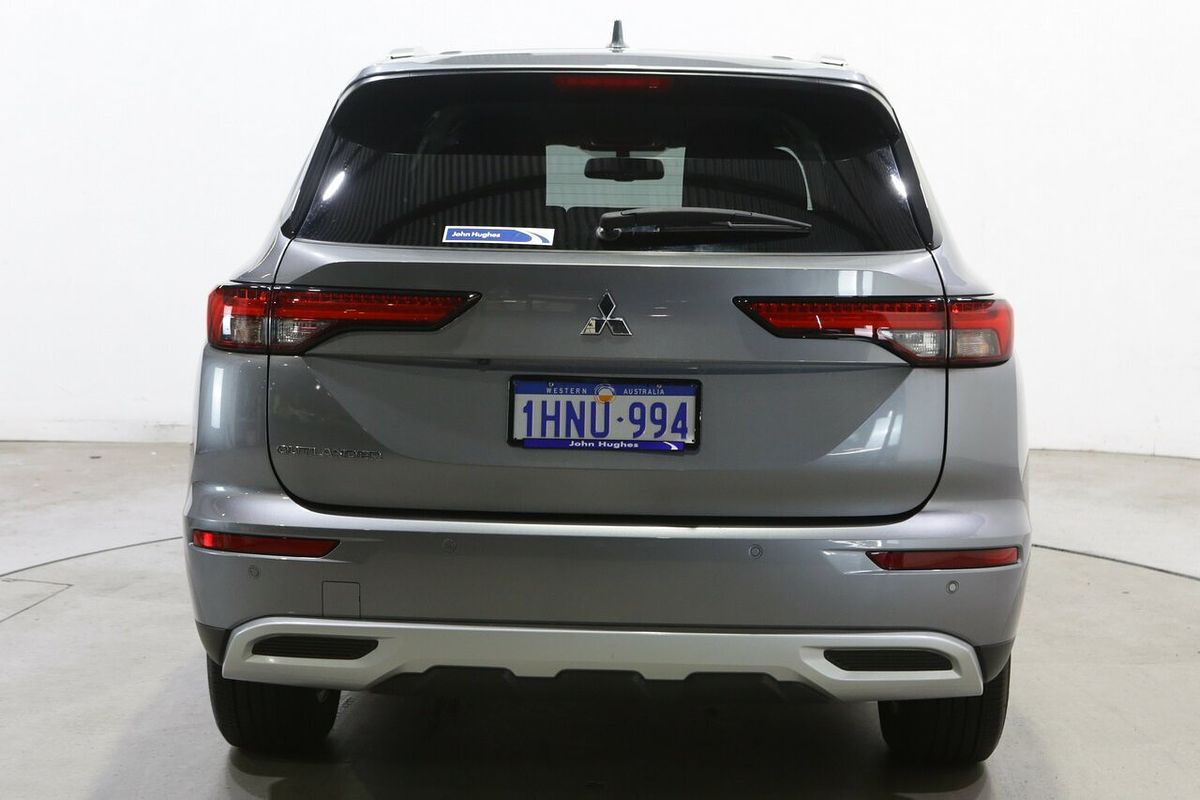 2022 Mitsubishi Outlander LS ZM