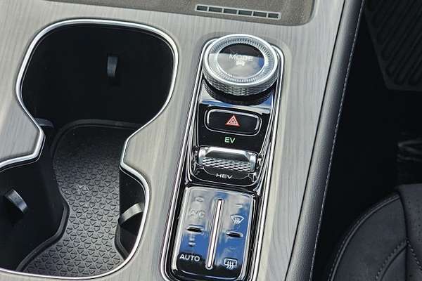 2025 Chery Tiggo 8 ULTIMATE BLACK EDITION