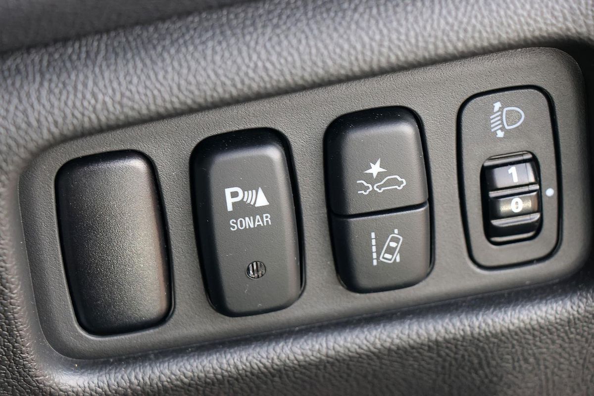 2025 Mitsubishi ASX MR XD