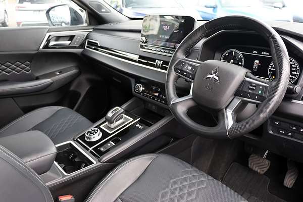 2024 Mitsubishi Outlander PHEV GSR ZM