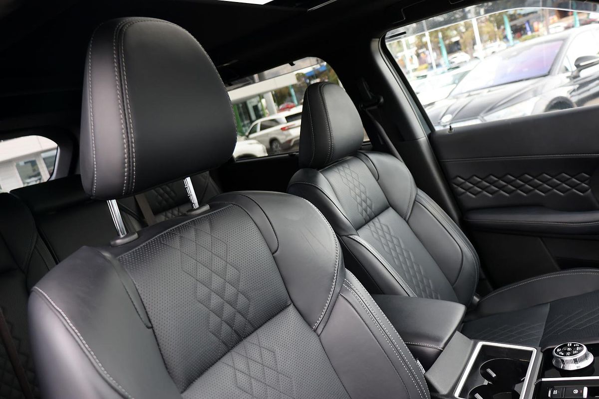 2024 Mitsubishi Outlander PHEV GSR ZM