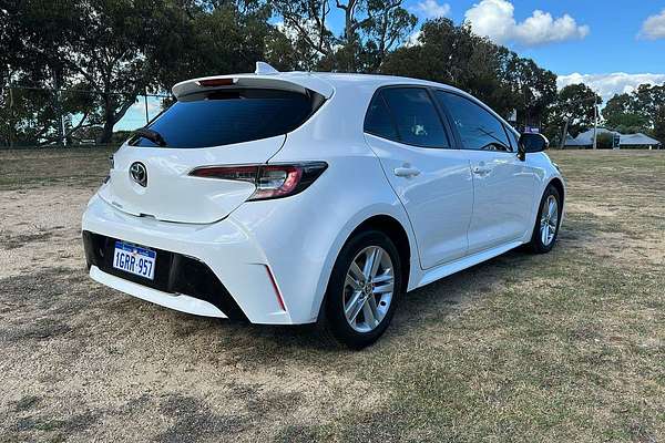 2018 Toyota Corolla Ascent Sport MZEA12R