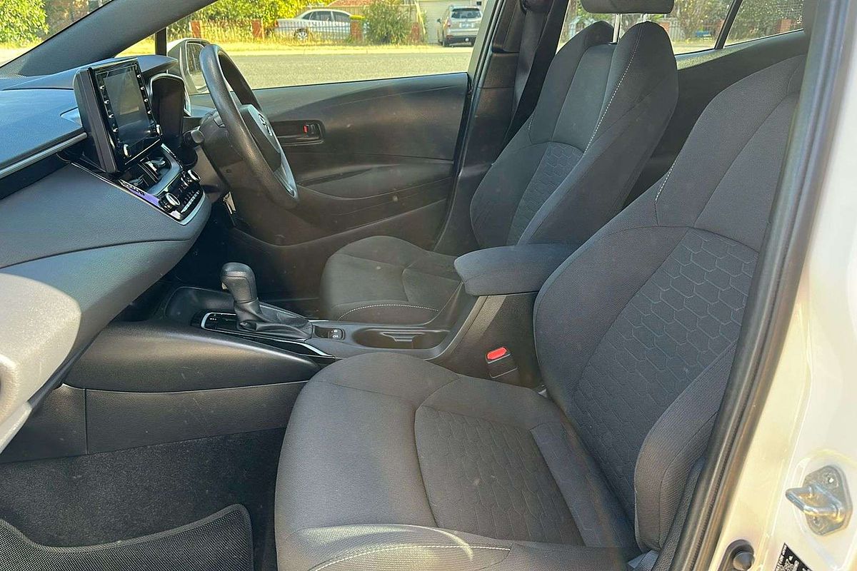 2018 Toyota Corolla Ascent Sport MZEA12R