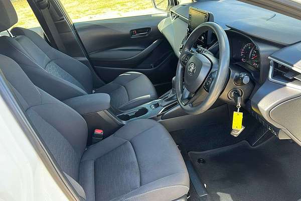 2018 Toyota Corolla Ascent Sport MZEA12R