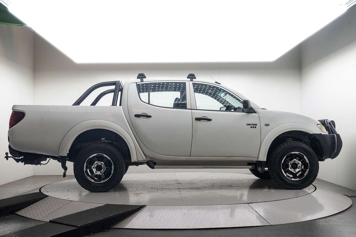 2011 Mitsubishi Triton GL-R MN 4X4